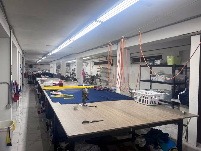 Alquiler de local comercial en Calidonia. MY