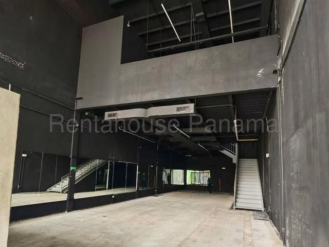 ALQUILER DE LOCAL COMERCIAL EN BELLA VISTA  - Imagen 9