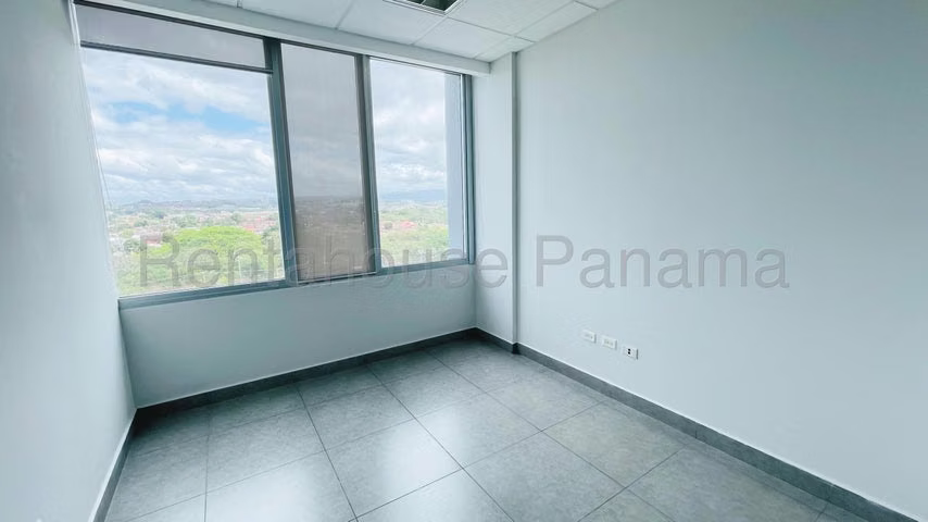 Alquiler de Oficina Amplia 168m2 en Costa del Este, Torre Centenario 26LGG6719 - Imagen 7