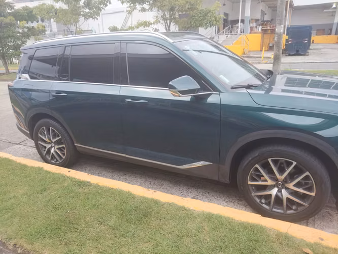 GAC GS8 | 3 Filas de Asientos (7 Pasajeros) | Impecable + Lujo & Tecnología