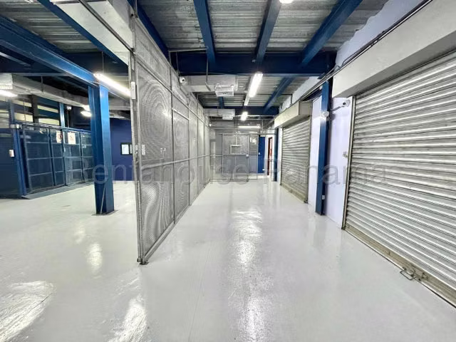 Alquiler de Moderno Edificio Comercial en Costa del Este, Av. Centenario 27LGG1072 - Imagen 16