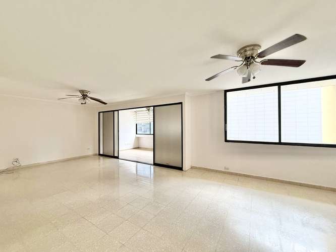 Alquilo Amplio Apartamento Remodelado en PH Mónaco – Obarrio (178 m² | 3 Rec + CBE) - Imagen 3