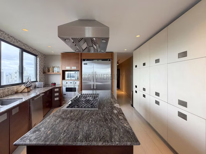 Apartamento Amoblado de 3 Recámaras en Alquiler en La Cresta – 400 m² con Vistas al Mar y la Ciudad - Imagen 10