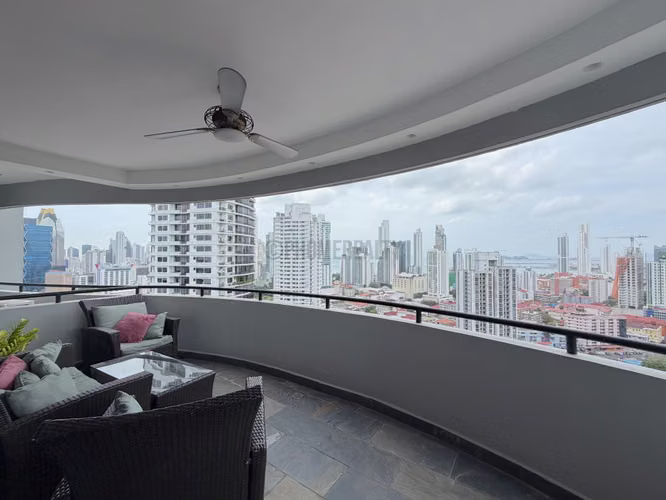 Apartamento Amoblado de 3 Recámaras en Alquiler en La Cresta – 400 m² con Vistas al Mar y la Ciudad - Imagen 11