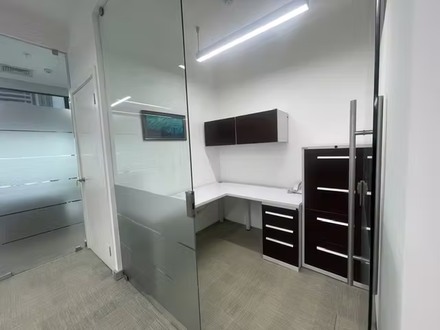 Se Vende Oficina Amoblada en PH Prime Time Tower, 91.79 m², Costa del Este - Imagen 4