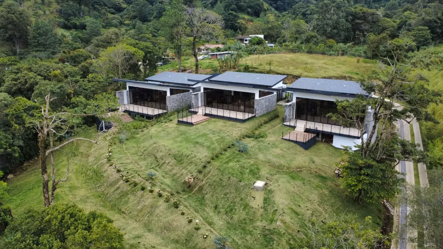 Venta Casas de Lujo en Boquete | Jaramillo | 3 Recámaras | 280 m² | Vistas a la Montaña - Imagen 11