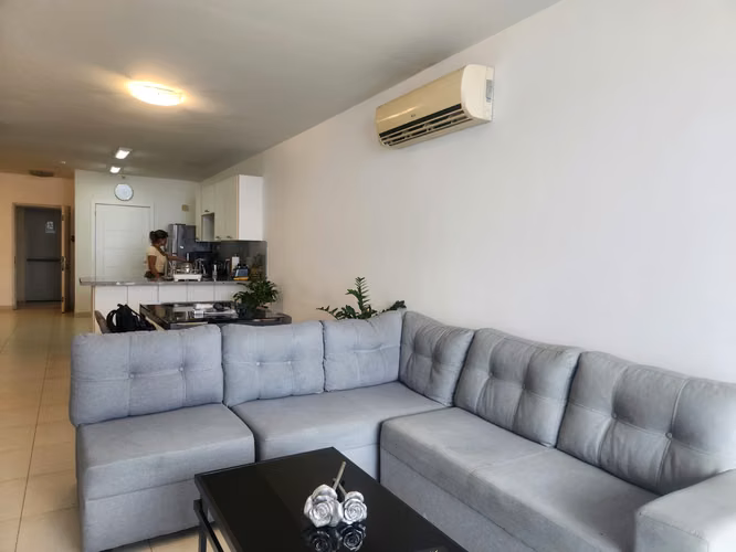  APARTAMENTO AMOBLADO EN EN VENTA en la Av. Balboa - PH White (Vista al Mar)