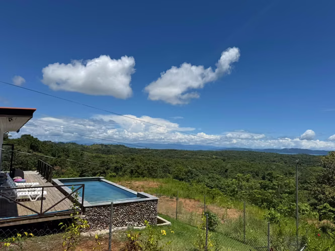 Hermosa Casa con Vista al Mar en Altos de Santa Catalina - Imagen 2