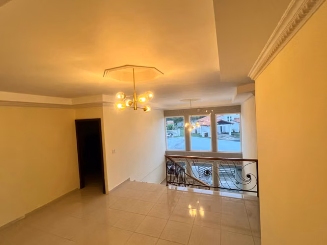 HERMOSA CASA EN GORGONA MALIBU - TOTALMENTE EQUIPADA