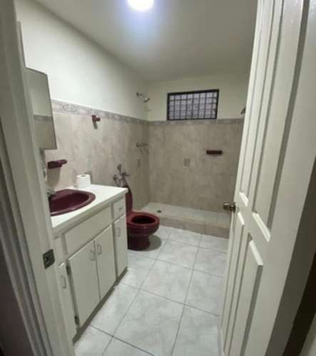EN VENTA: Espectacular Casa de 4 Pisos en Urbanización Limajo/FOR SALE: Spectacular 4-Story House in Limajo Urbanization - Imagen 9