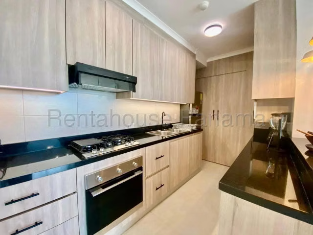 VENDO APARTAMENTO EN ALBROOK 27CDY2319