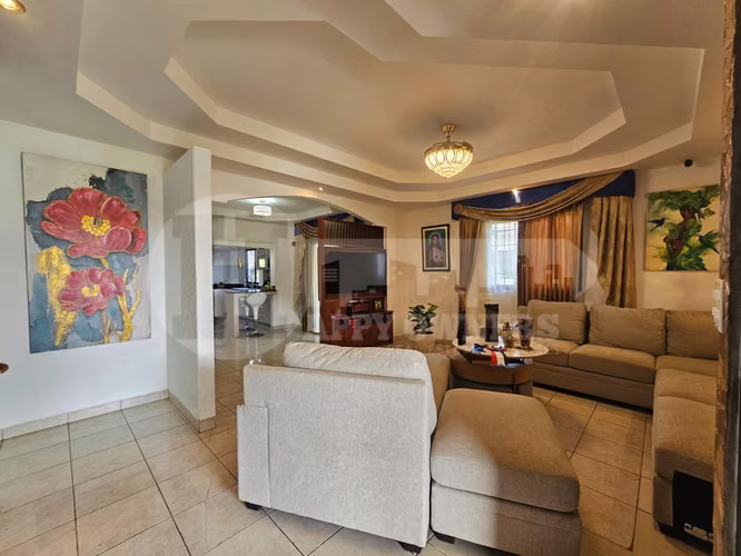 Venta de casa con piscina en Chitré, Herrera. MB - Imagen 7