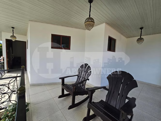 Venta de casa con piscina en Chitré, Herrera. MB - Imagen 8