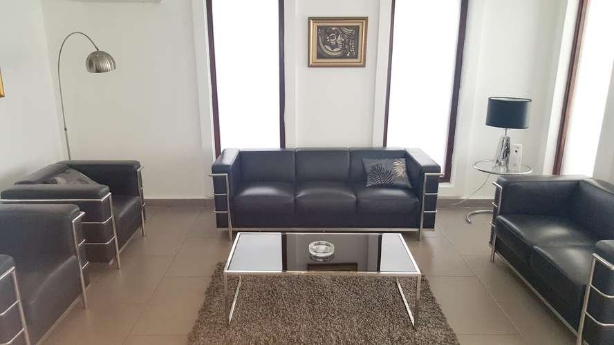 Alquiler y Venta – Casa Dúplex en Obarrio, Residencial o Comercial /For Rent and Sale – Duplex House in Obarrio, Residen - Imagen 4