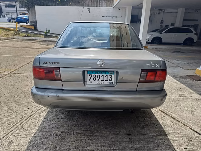 NISSAN SENTRA B14 2013 AUTOMATICO - Imagen 4