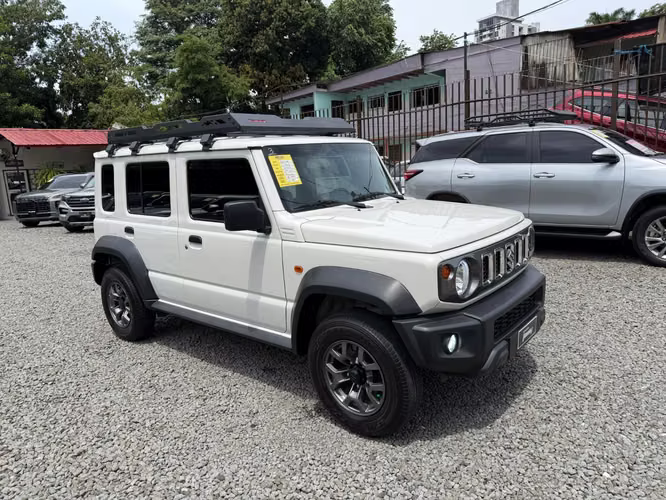 Suzuki Jimny 2025