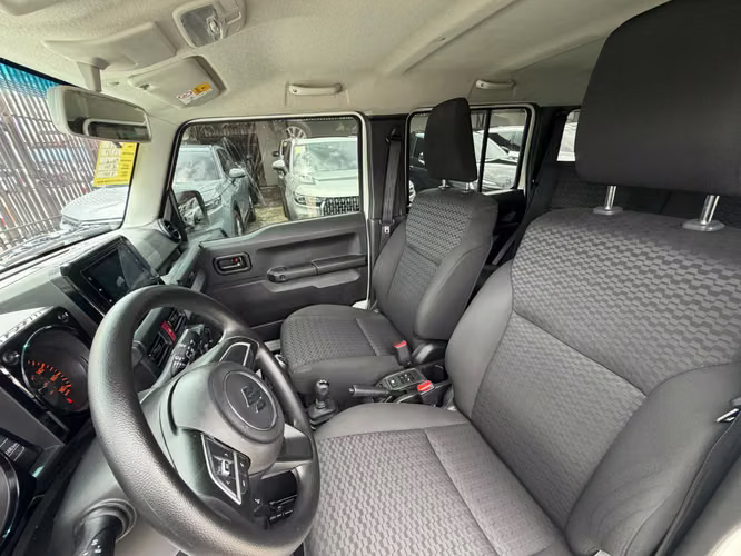 Suzuki Jimny 2025 - Imagen 10