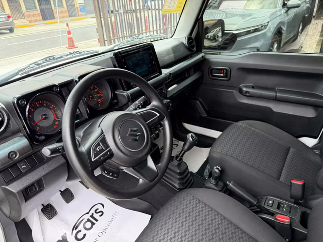 Suzuki Jimny 2025 - Imagen 8