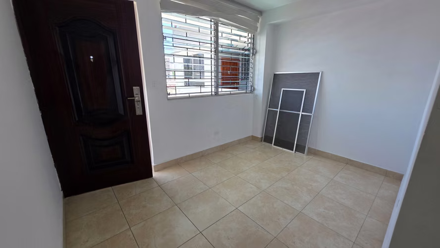 Alquiler de Apartamento Via España Carrasquilla - Imagen 3