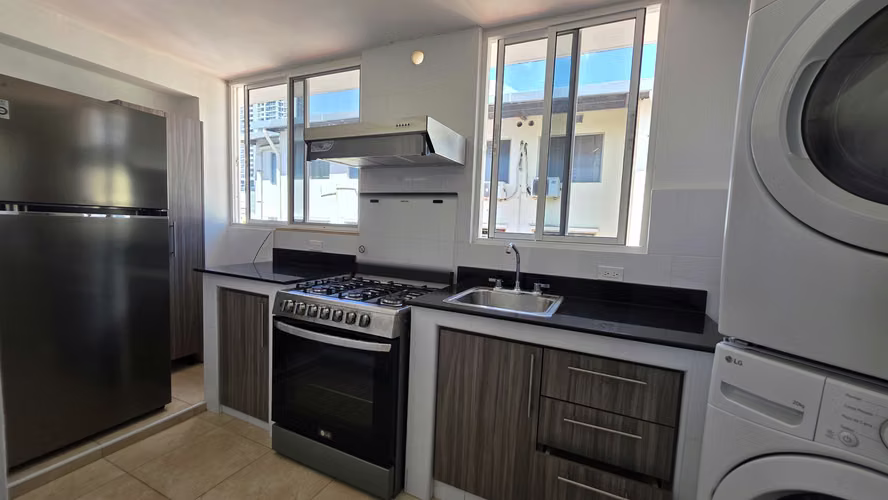 Alquiler de Apartamento Via España Carrasquilla - Imagen 5