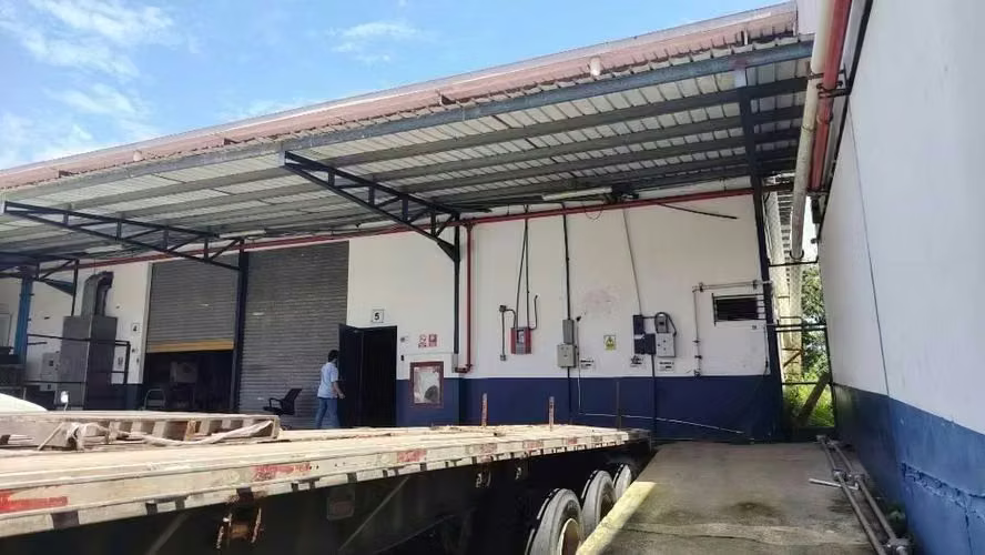 Alquiler de Bodega cerca de Costa del Este  - Imagen 2