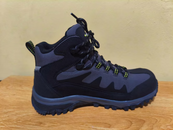 Botas de seguridad marca DISCOVERY 