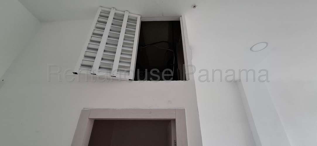 Se Alquila Local Comercial en Juan Diaz GC27-1024