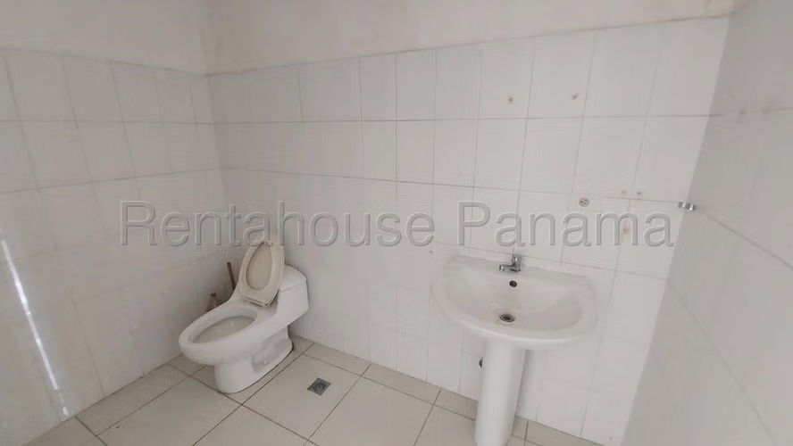 Se Alquila Local Comercial en Brisas Del Golf GC27-350 - Imagen 11