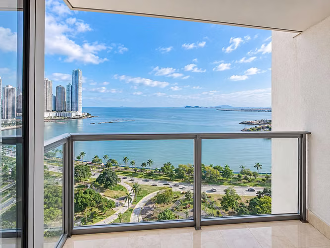 Apartamento en alquiler en YOO Panamá | Vista al mar | Avenida Balboa - Imagen 2