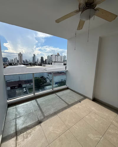 Apartamento en venta en San Francisco PH Premium Tower | 181m2 con cuarto y baño de empleada, walking closet y balcón