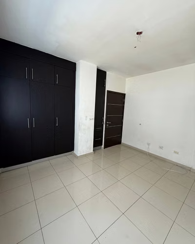 Apartamento en venta en San Francisco PH Premium Tower | 181m2 con cuarto y baño de empleada, walking closet y balcón