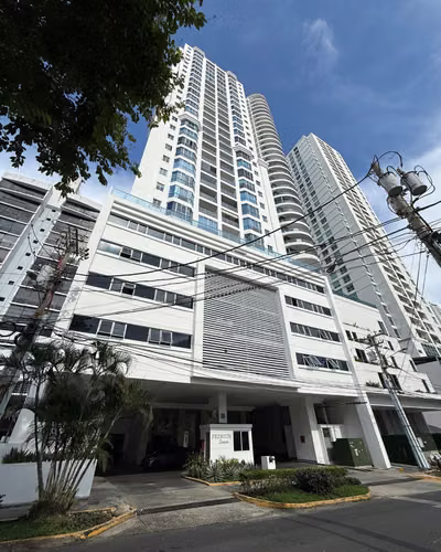 Apartamento en venta en San Francisco PH Premium Tower | 181m2 con cuarto y baño de empleada, walking closet y balcón