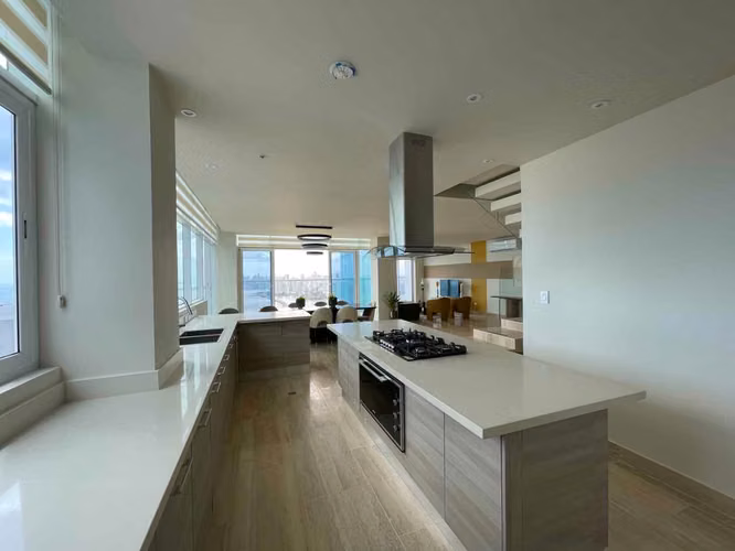 Se alquila apartamento duplex en Costa del Este - GBM - Imagen 4