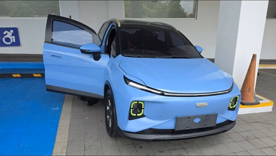 geely geometric c 2023