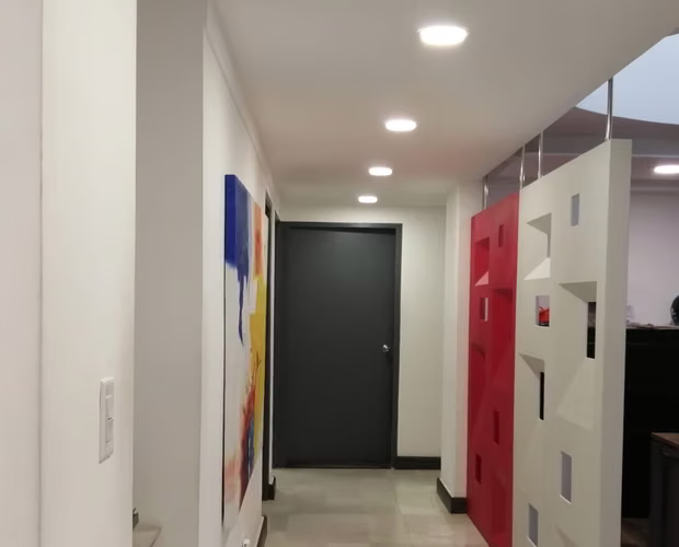 Edificio comercial en los Angeles 800 Mts2 I con 3 depósitos y 13 parking