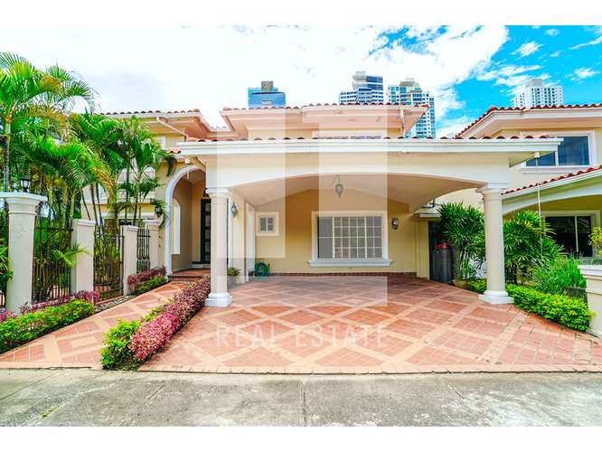 Se Vende Casa en Costa Azul, Costa del Este