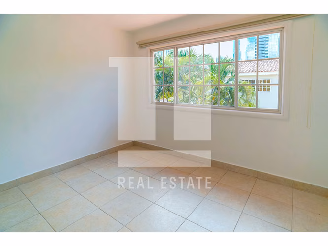 Se Vende Casa en Costa Azul, Costa del Este