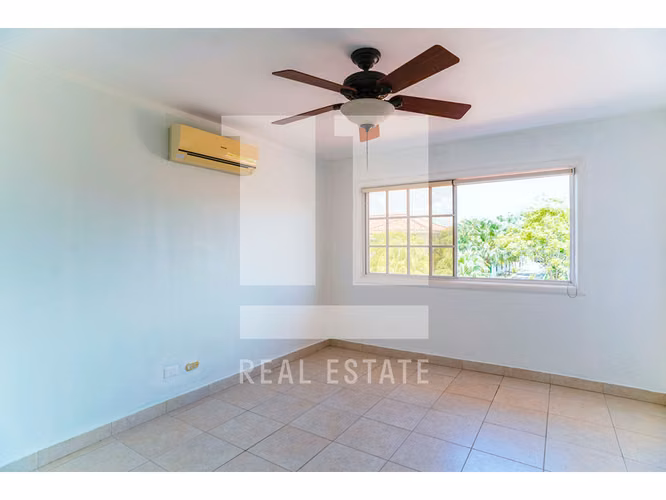 Se Vende Casa en Costa Azul, Costa del Este
