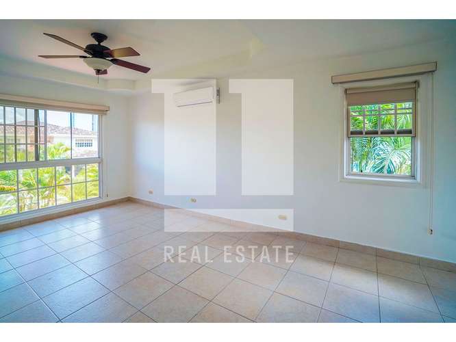 Se Vende Casa en Costa Azul, Costa del Este