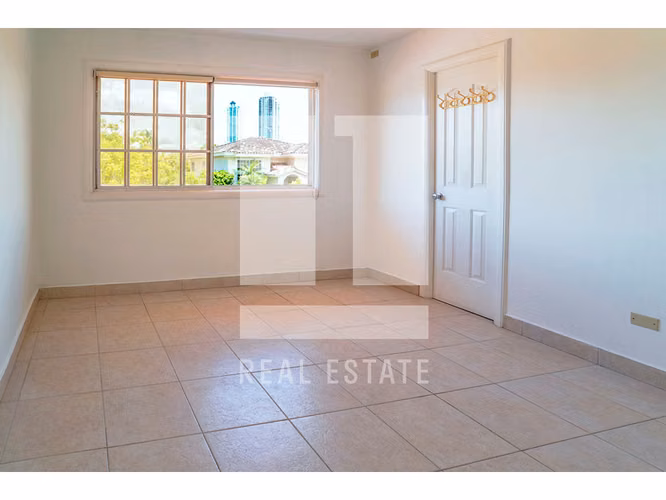Se Vende Casa en Costa Azul, Costa del Este