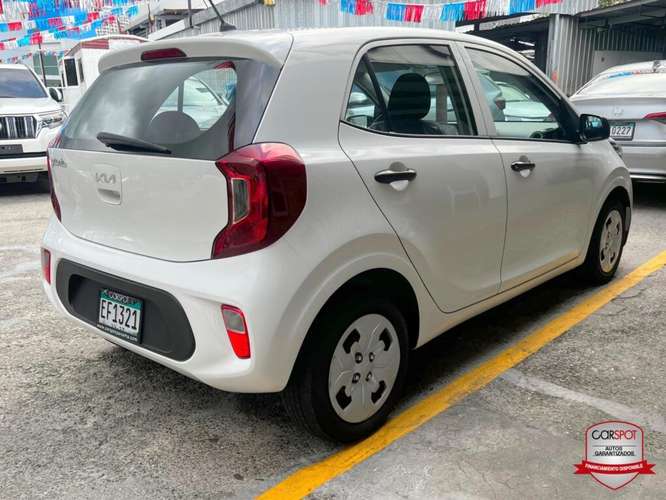 Kia Picanto 2024 Automática EF1321