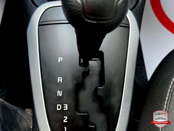 Kia Picanto 2024 Automática EF1321