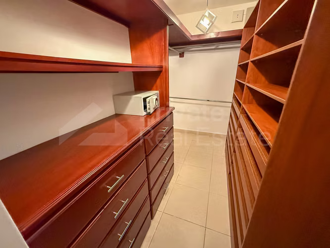 Venta de casa en Costa Bella Costa del Este