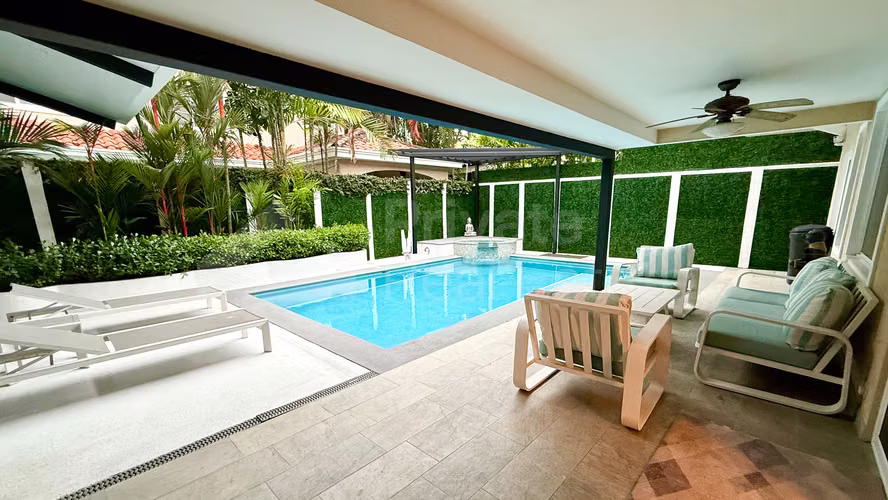 Venta de casa en Costa Bella Costa del Este