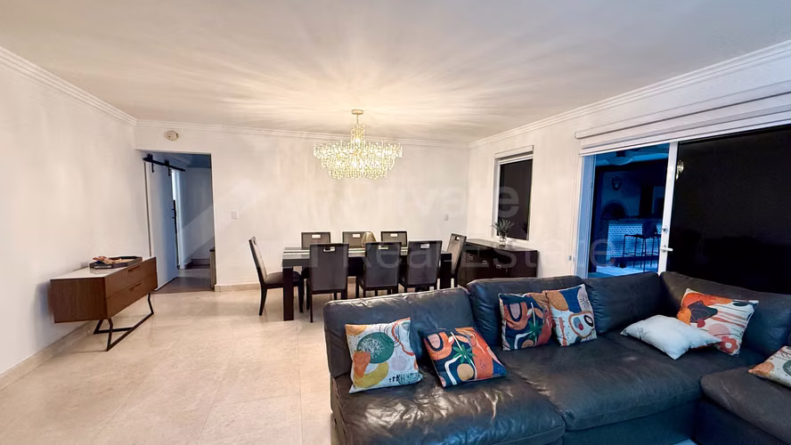 Venta de casa en Costa Bella Costa del Este