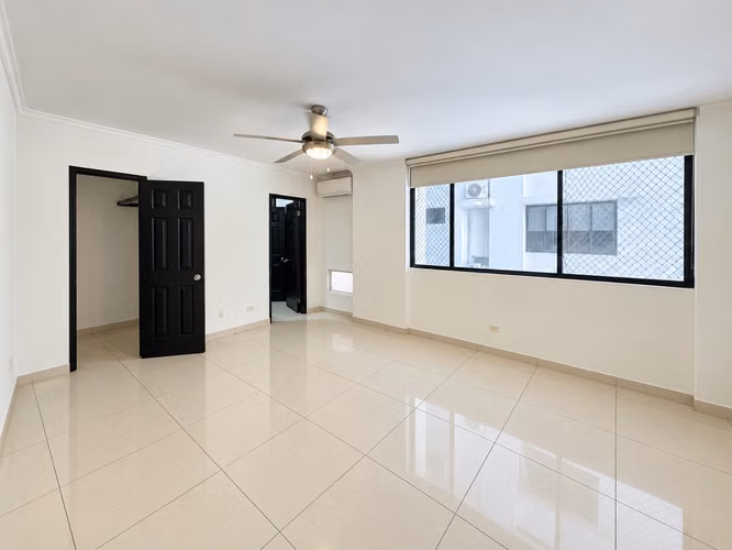 Apartamento en Venta en PH Condesa del Mar, Avenida Balboa | 332 m², 5 Recámaras, Vista al Mar