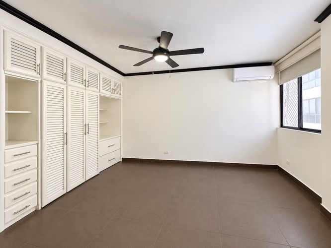 Apartamento en Venta en PH Condesa del Mar, Avenida Balboa | 332 m², 5 Recámaras, Vista al Mar