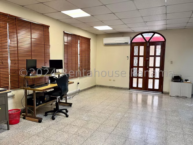 Venta de Casa en Chanis 286 Mts PD