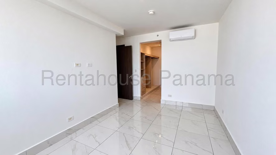 Alquiler de Apartamento con Línea blanca en Edison Park Ph Pacific Park EC