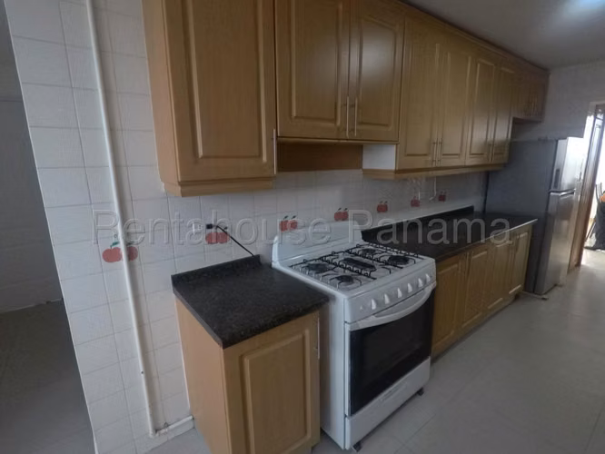 Alquiler de Apartamento con Línea blanca en Dos Mares Ph Pacific Hills EC